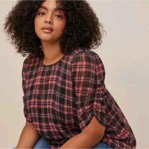 Torrid size 00x 10 M/L Chiffon Lurex Ruched Sleeve Blouse